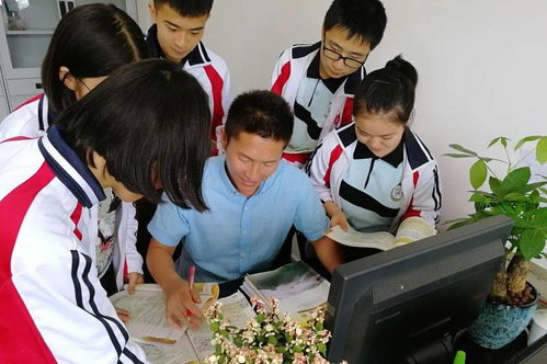 平樂中學群英薈 名優教師展播，打造高品質教育公共服務新高地